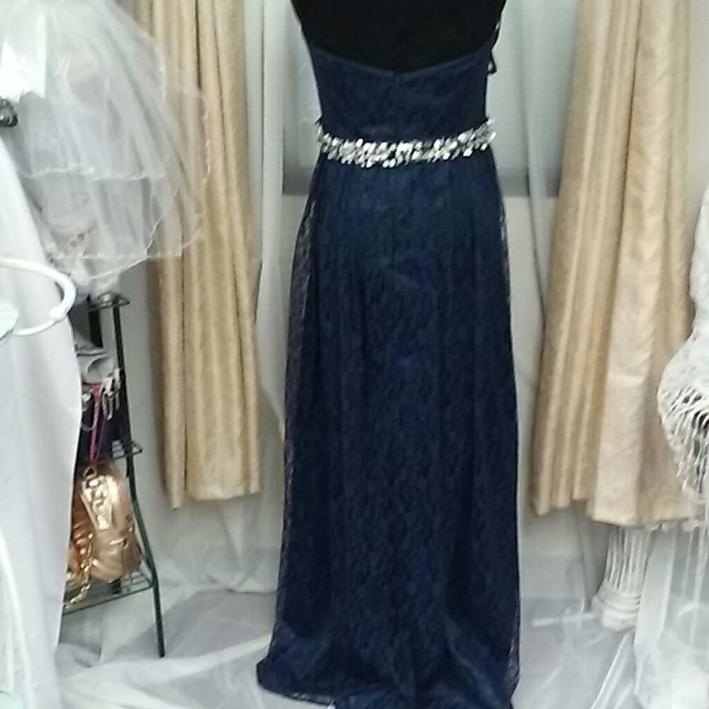 PROM DRESS - Picture 3 of 5